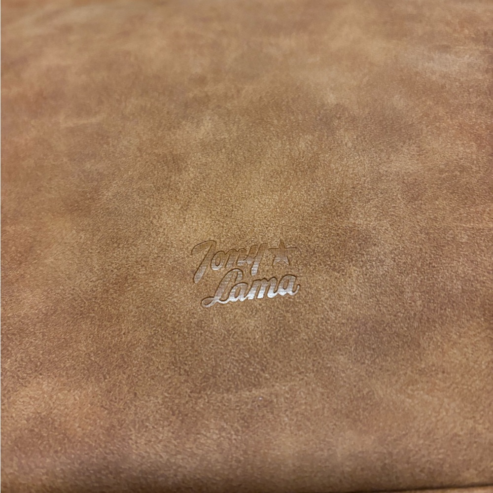 Elegant Tony Lama Brown Concealed Carry Leather Tote with Textured Stripes (NEW) - Picture 3 of 11